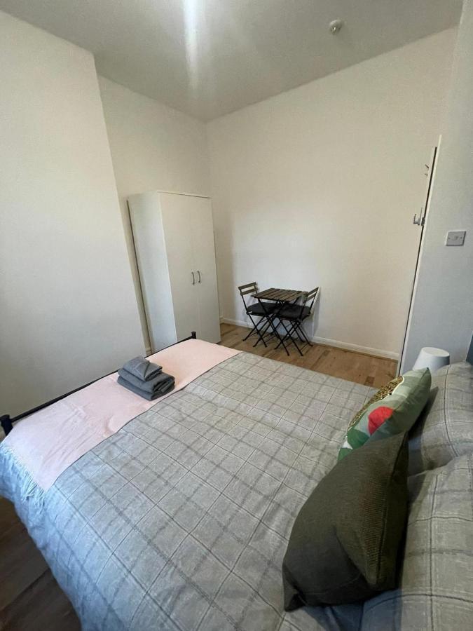 Contemporary Private Near Central Alloggio in famiglia Londra