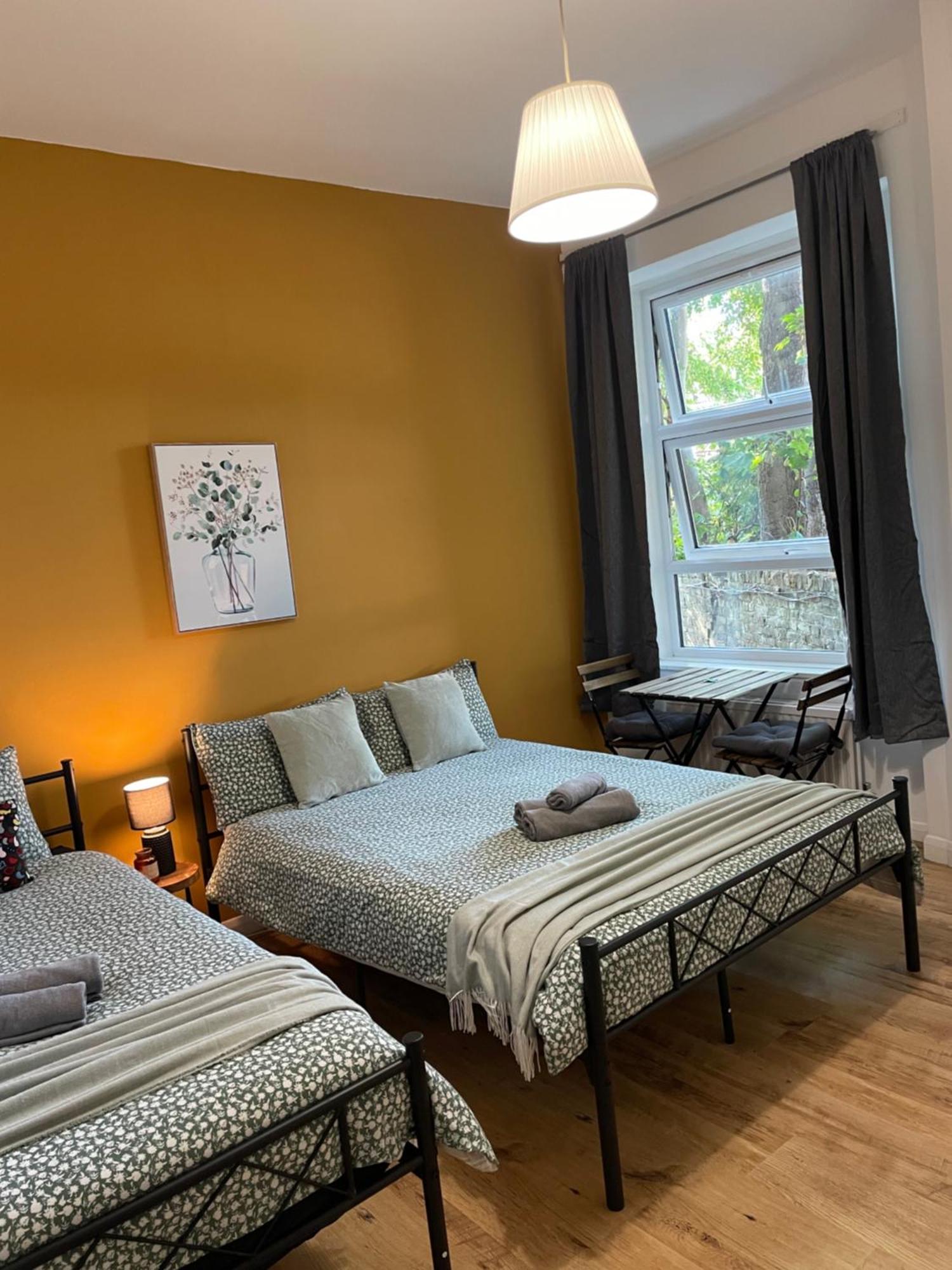 Contemporary Private Near Central Alloggio in famiglia Londra